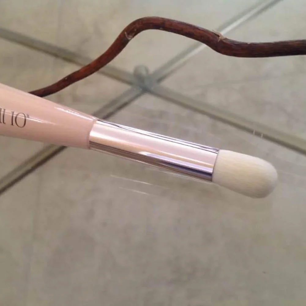 Doll 10 Double Ended Foundation and Concealer Brush No. 7 - Brand New!
